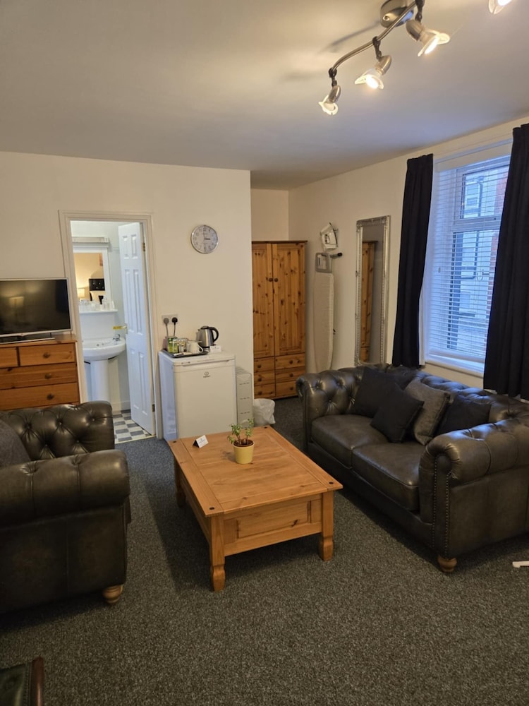 Q Accommodation