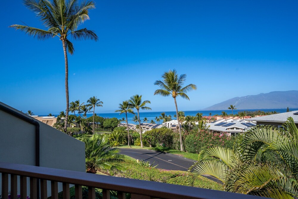 Luxurious & Spacious Ocean Vistas view 5