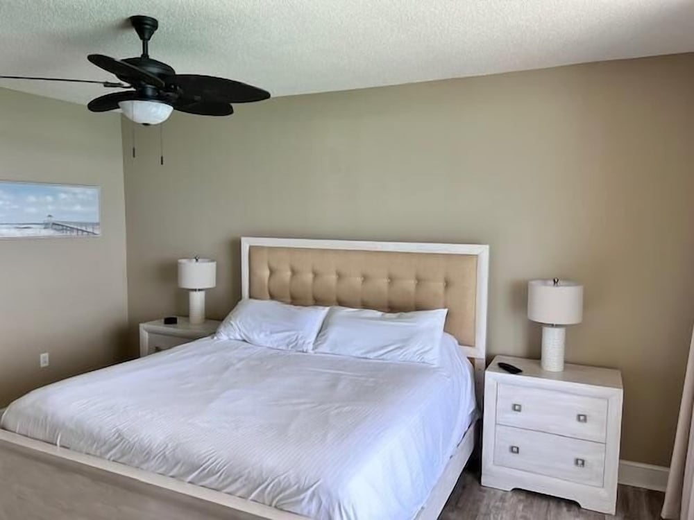 Majestic Beach Towers 2-1608