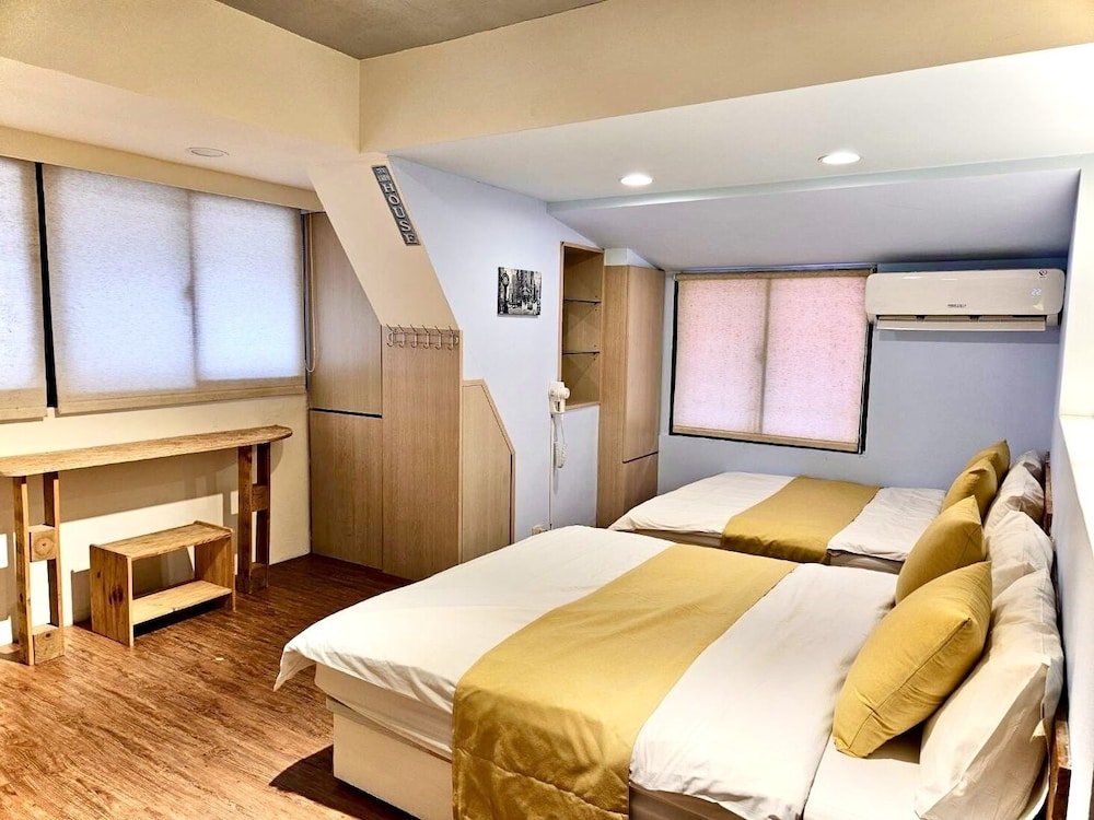 Super Star Hostel