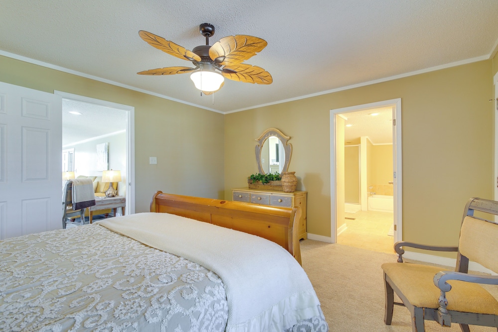 Steps to Tunica Lake: Outdoor Retreat w/ Fire Pit