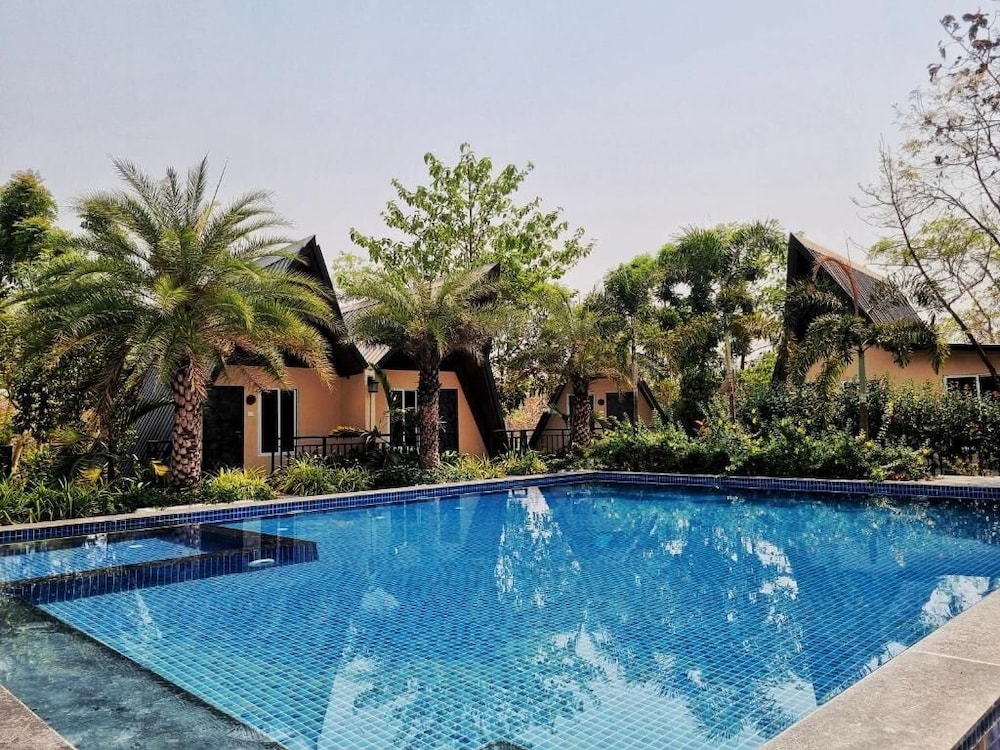 Bird's Nest Resort - Shahapur