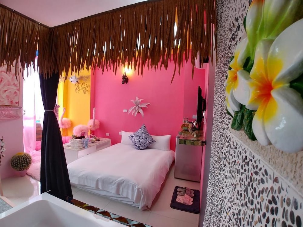 Fas Glass House B&B