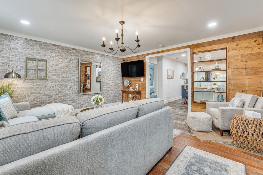Walk to Boat Ramp: Newly Remodeled Seadrift Home!