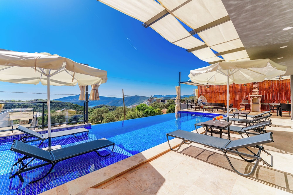 Grand Emora Villas