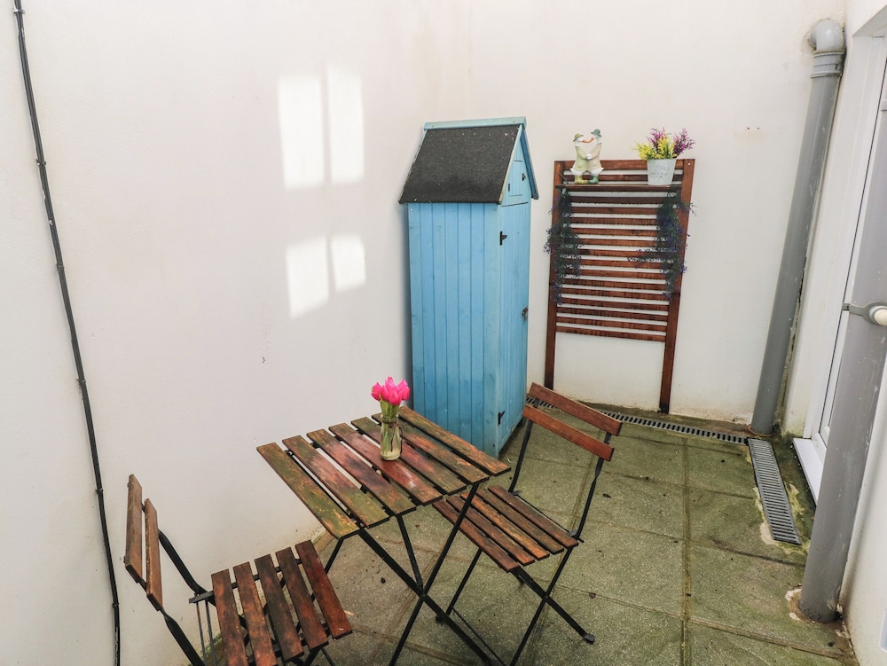 Flat 1