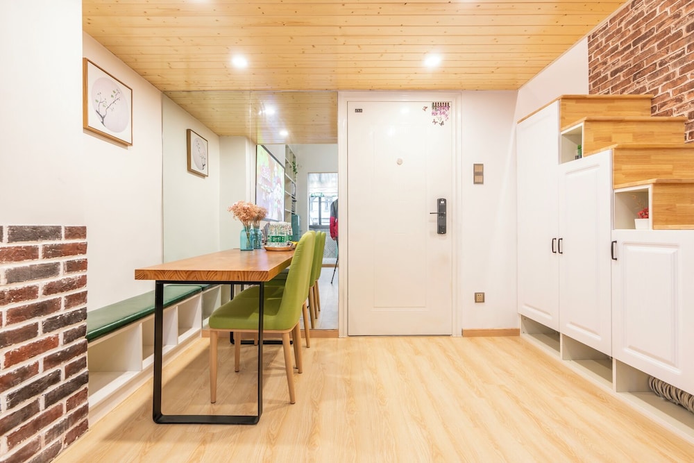 Shanghai Hills&XING 1881 Homestay