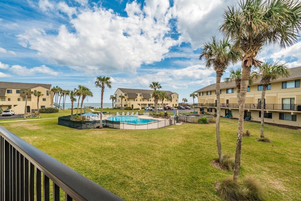 Blessed By The Sea Crescent Beach Activities 2 Bedroom Home
