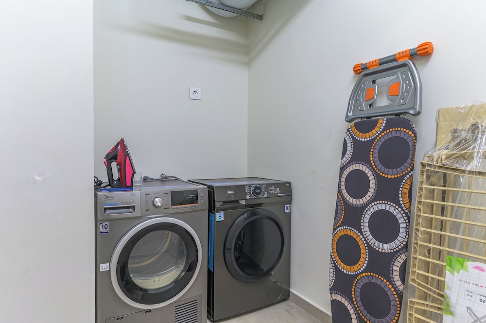 Achrafieh Gate - Modern 3-BR Apartments