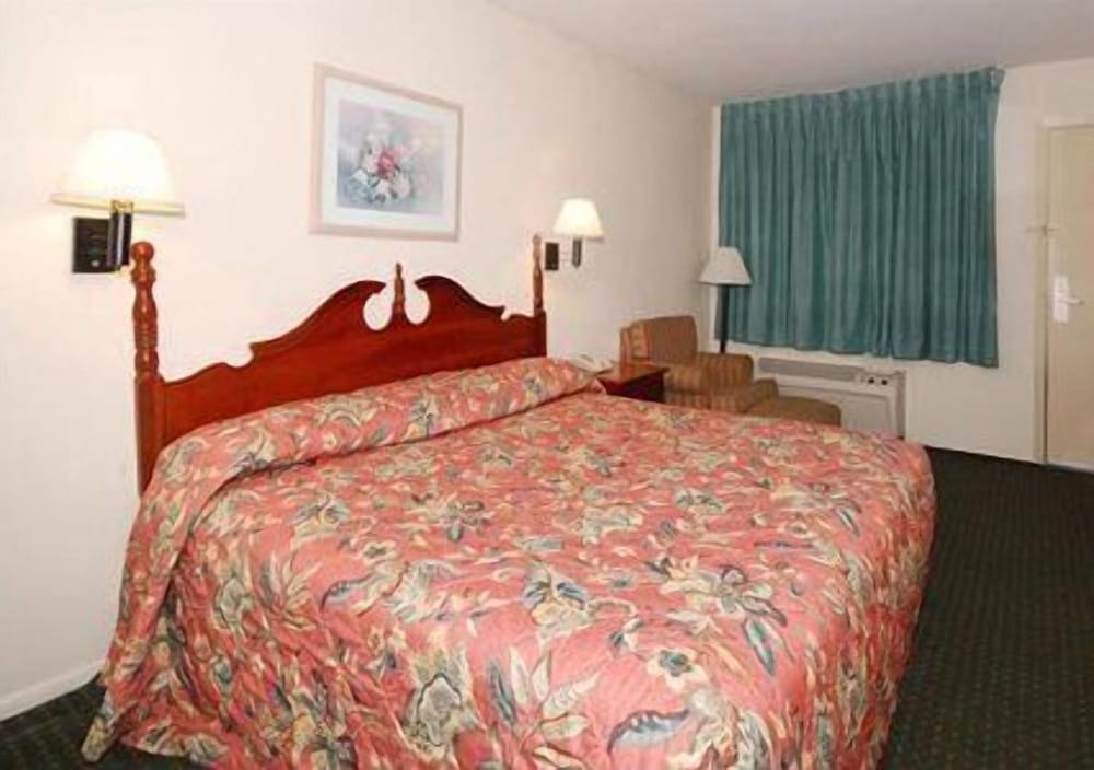 Econo Lodge Meridian South