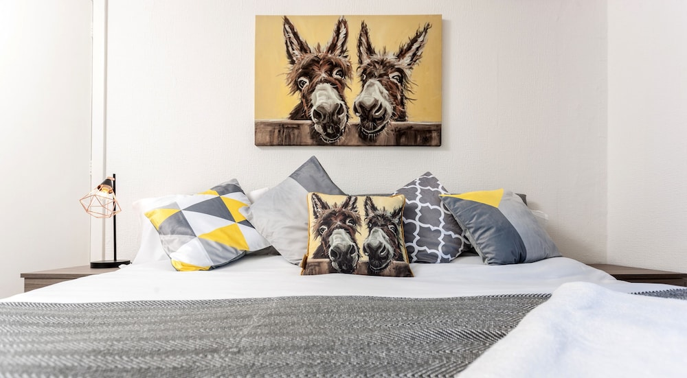 HC Property - Mountford