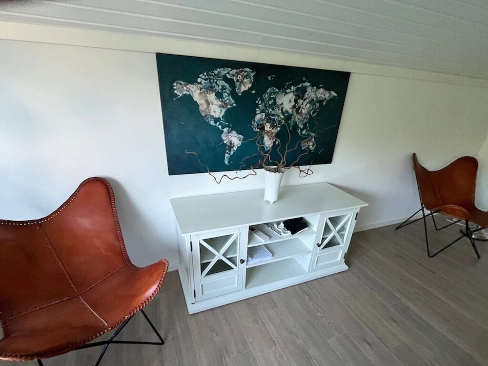 5 Star Holiday Home in Mollosund
