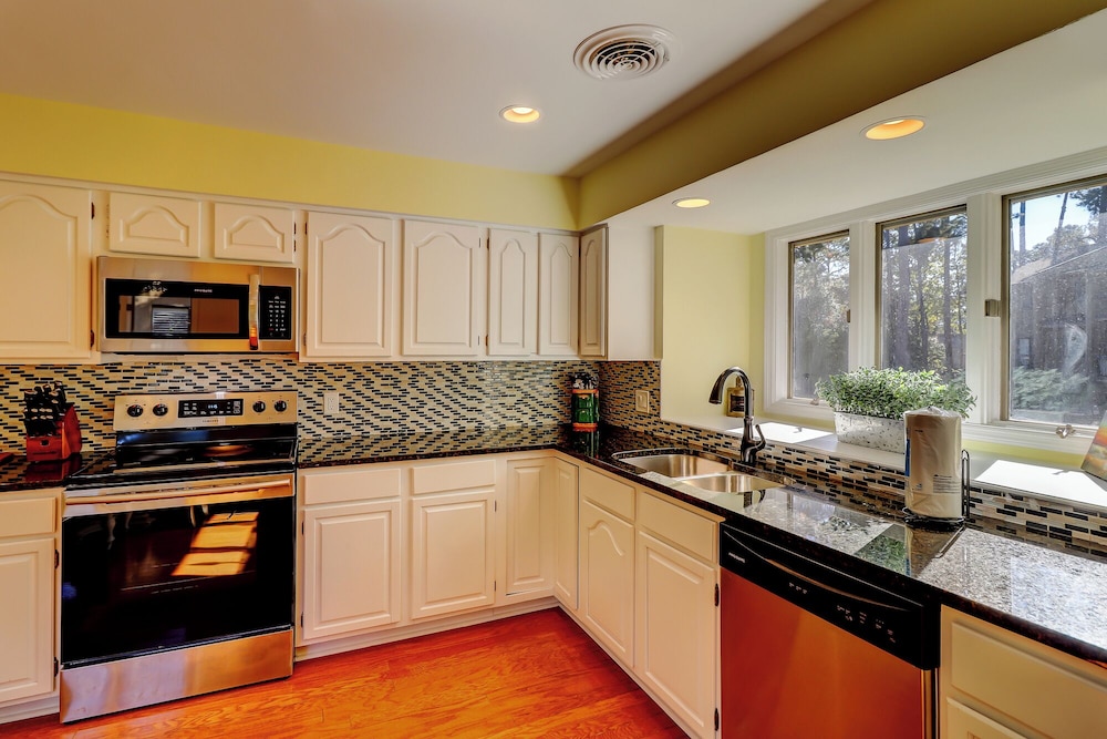 1100 Harbour South Club Villa at The Sea Pines Resort