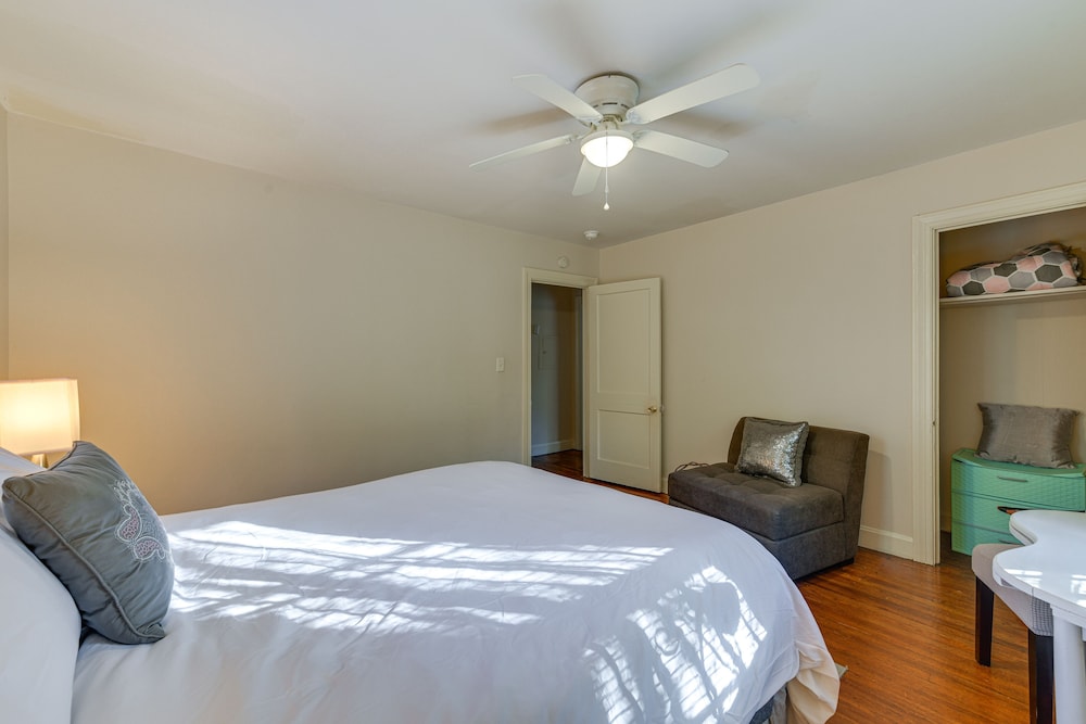 Spacious Retreat, 2 Miles to Tuskegee University view 5