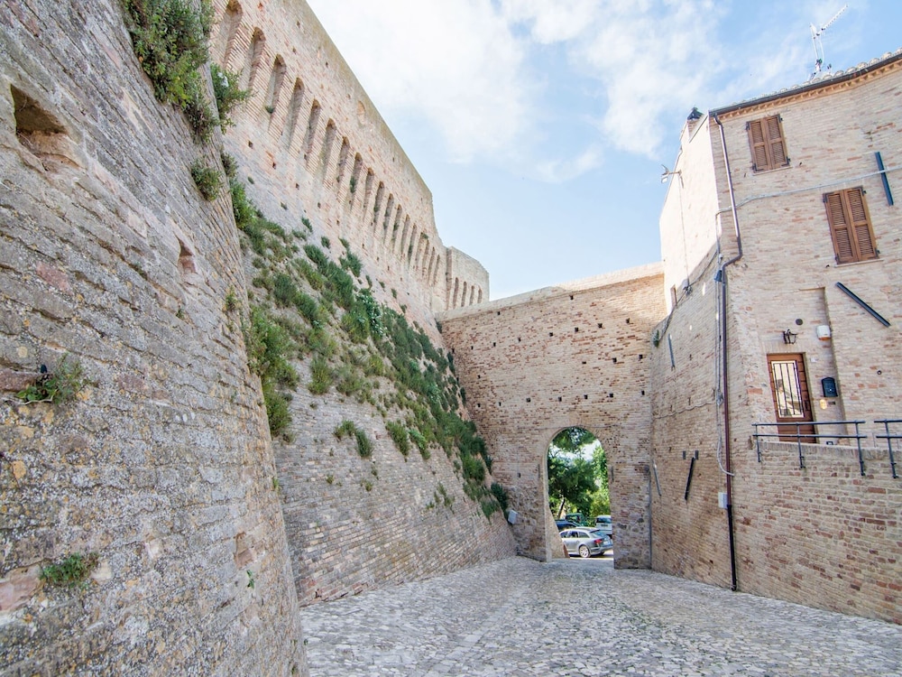 Scenic Apartment in Ascoli Piceno with Hot Tub view 5