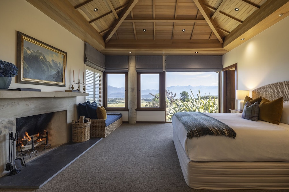 Cabot Lodge