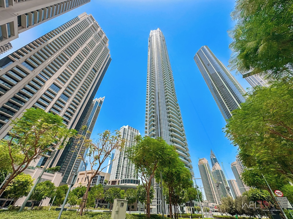 WelHome - Luxury Apt in Downtown with Burj Khalifa & Fountain View