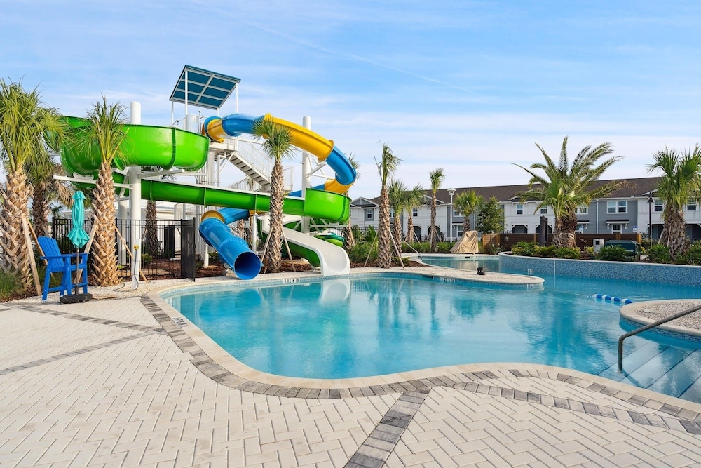 Windsor Cay Resort 5 Bedroom Townhome with Pool 5 Townhouse