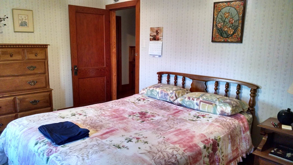 Fish & Loaves B&B