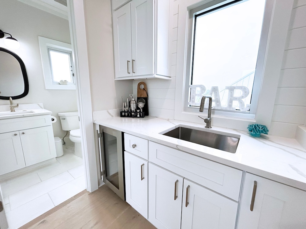 Ocean Breeze 5 Bedroom Home