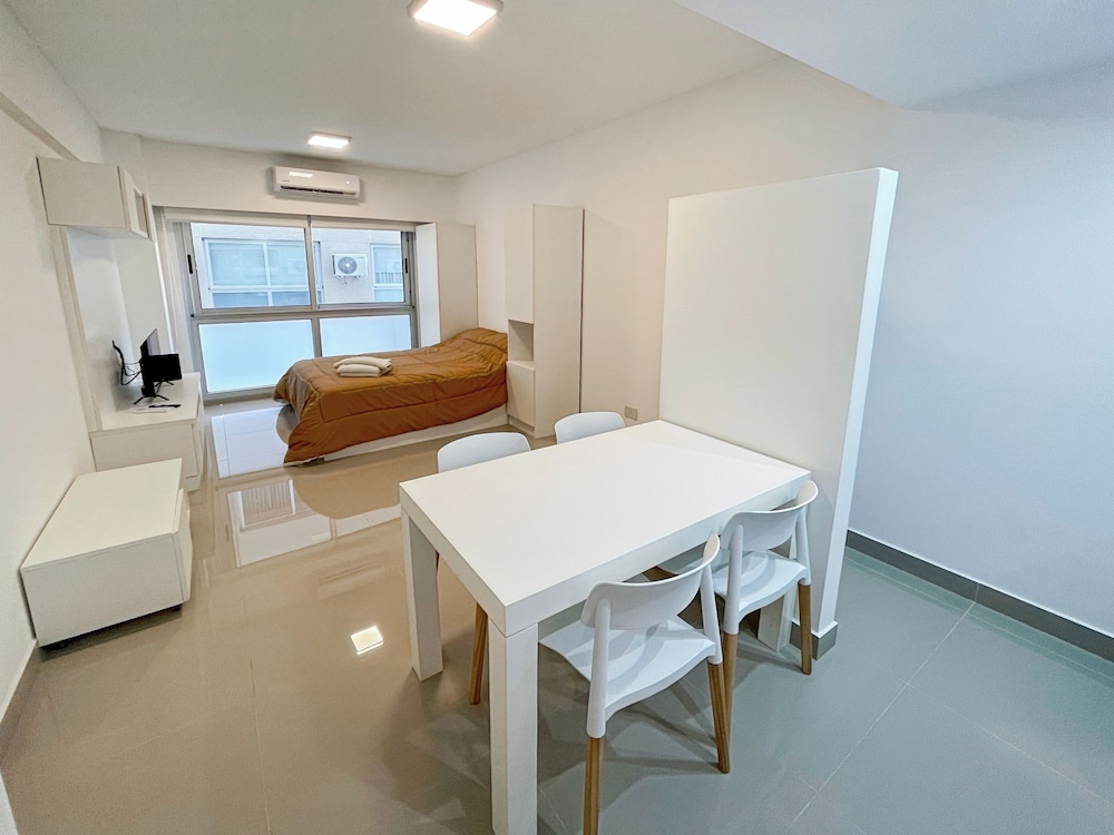 Ayres Suites Moreno
