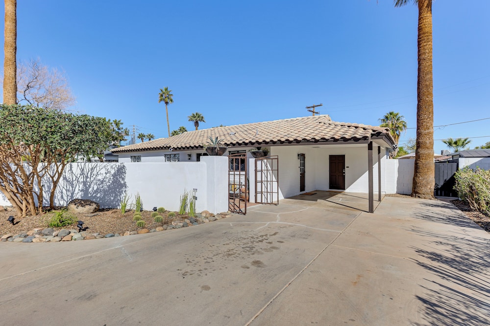 Walk to Scottsdale Stadium: Remodeled Home!