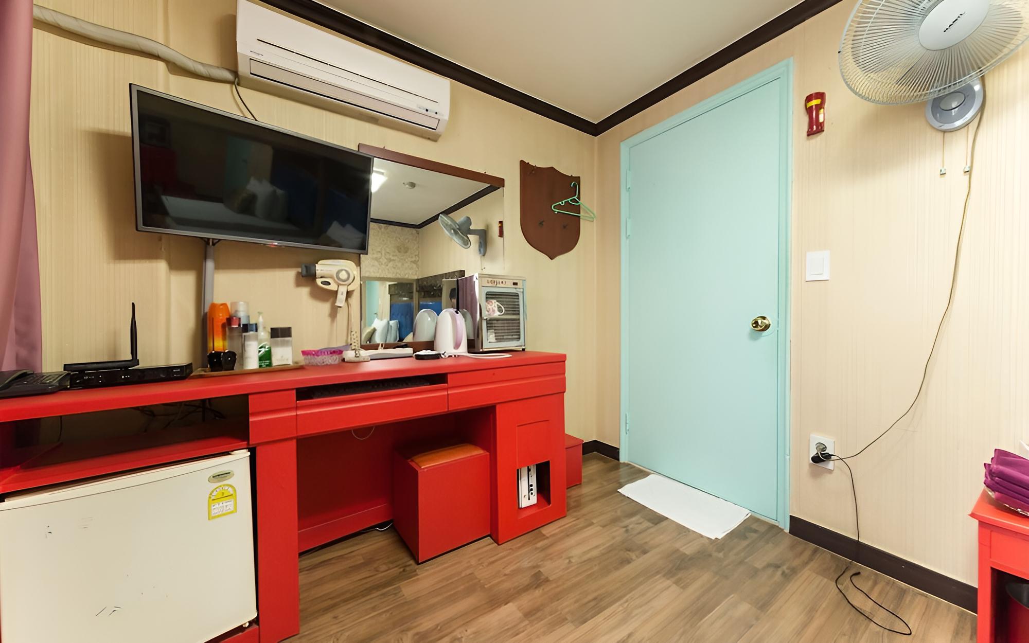 Pocheon Shilla Motel view 3