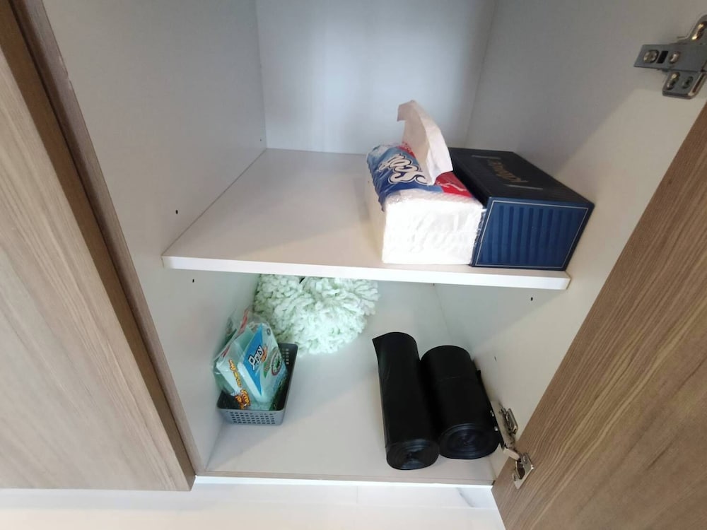 Luxury Large One Bedroom Seaview Serviced Apartment at Wongamat, Pattaya