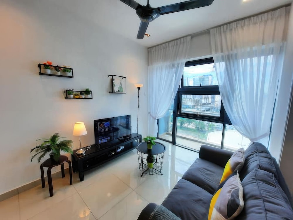 Ciao Pacific 63 Residence Apartments