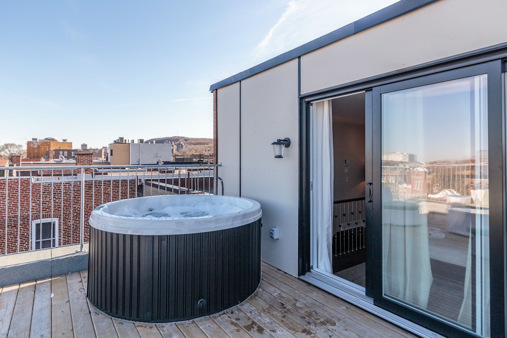 Parc Avenue Lofts