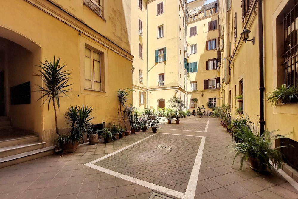 Cozy Merulana in Roma
