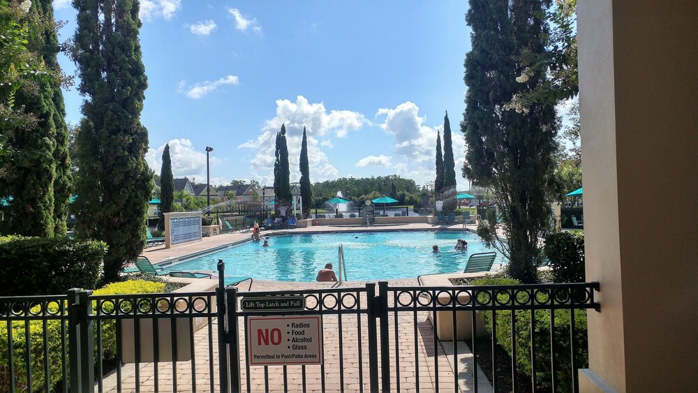 Alamo Vacation Townhomes