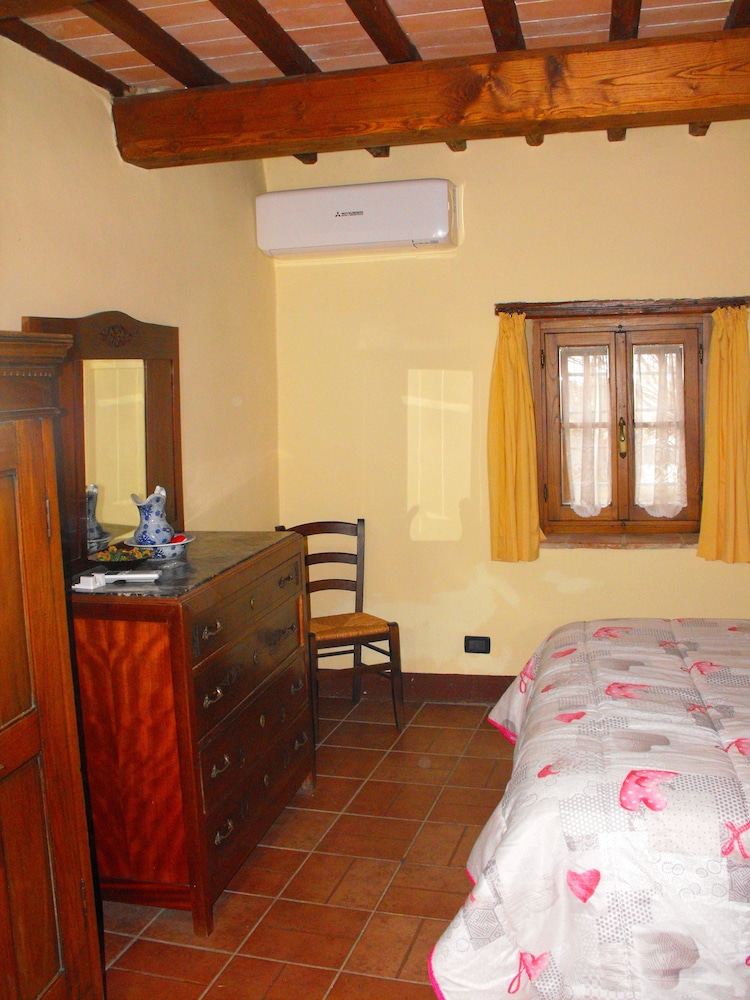 Borgo Due Case view 3
