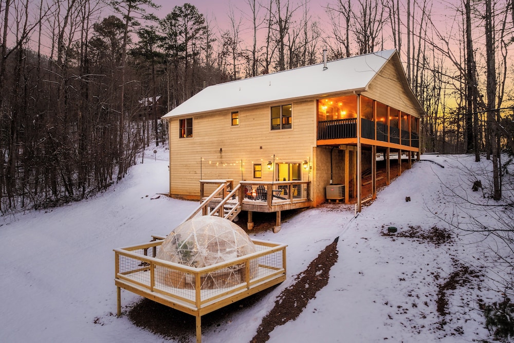 Moondance Cabin by Lightfoot Stays