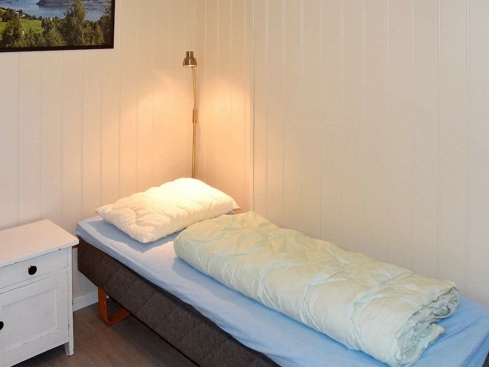 6 Person Holiday Home in Blaksæter view 4