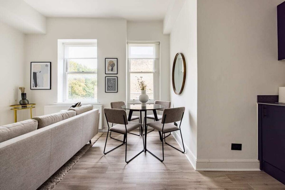 The Kensington And Chelsea Classic - Glamorous 2bdr Flat