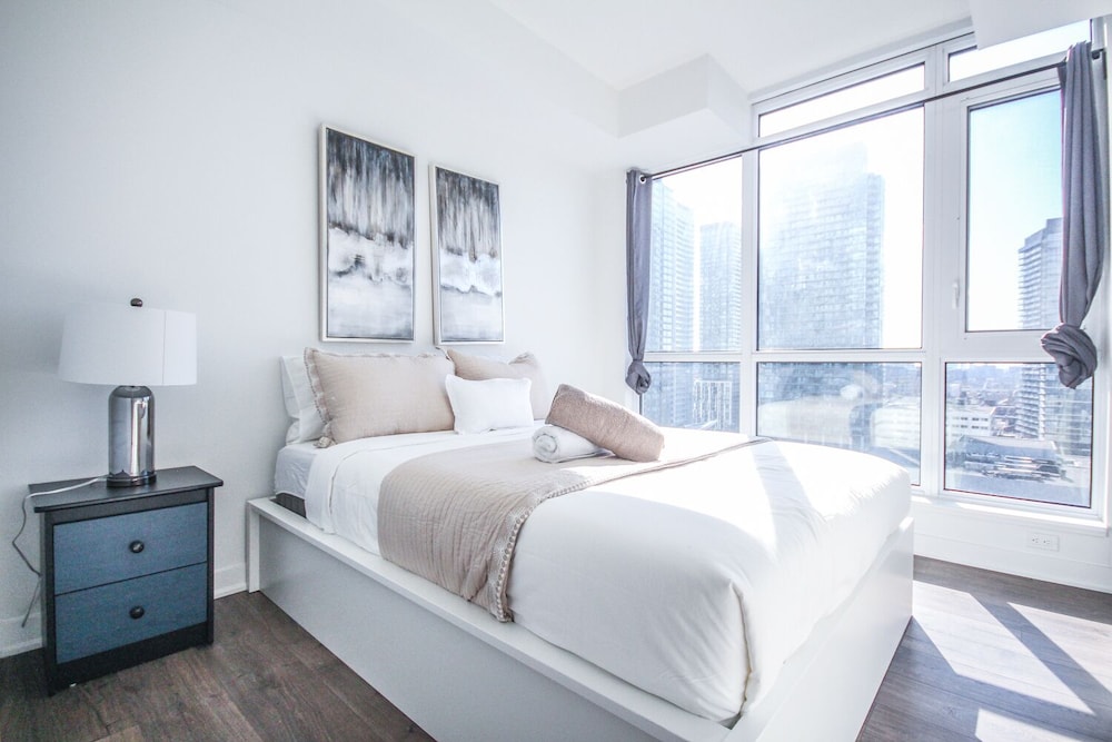 Sarkar Suites - Downtown Fashion Dist. - Image 5