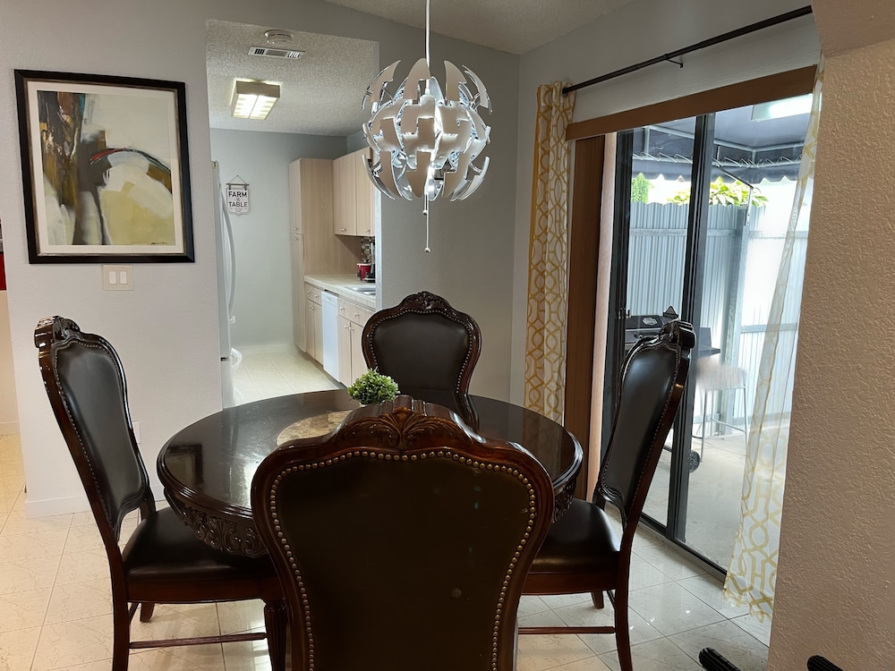 Amazing & cozy Duplex near Zoo Miami