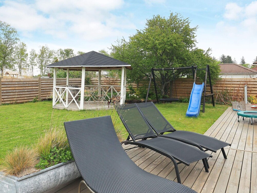 Idyllic Beach Retreat in Albaek view 4