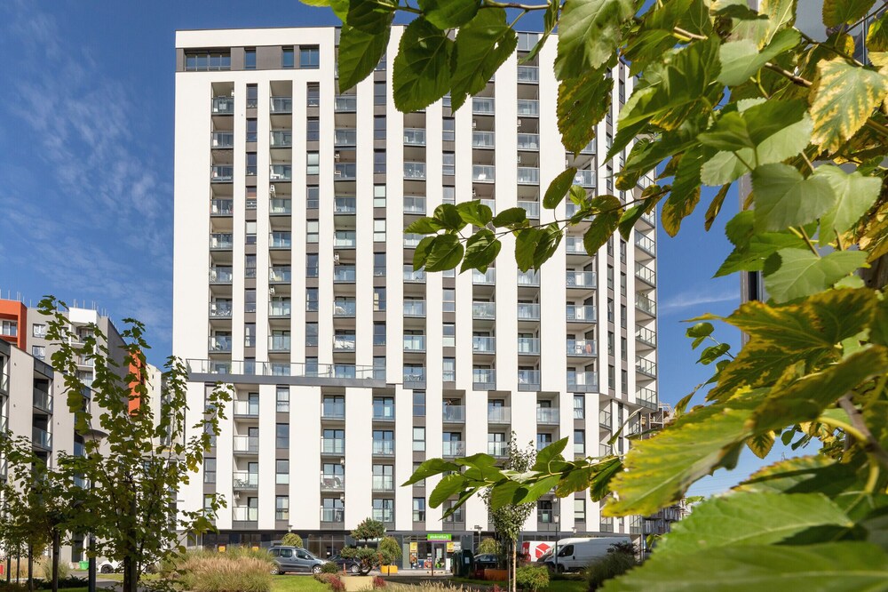 Studio Tauron Arena Kraków by Renters view 3