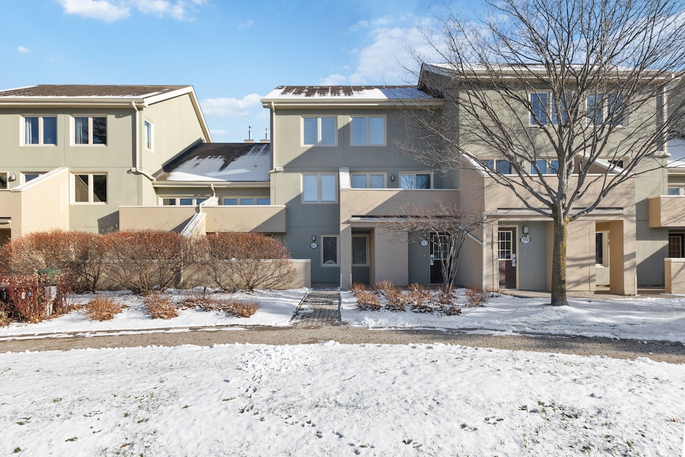 Wintergreen Condos