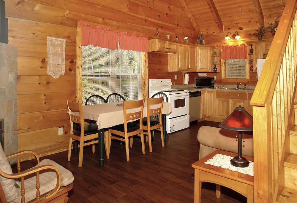 Jon's Pond on Cosby Creek - 2 Bedrooms, 2 Baths, Sleeps 6 Cabin by RedAwning