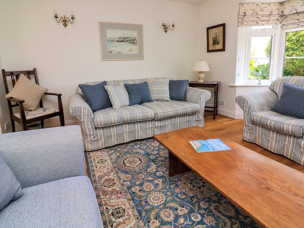 Marine Cottage