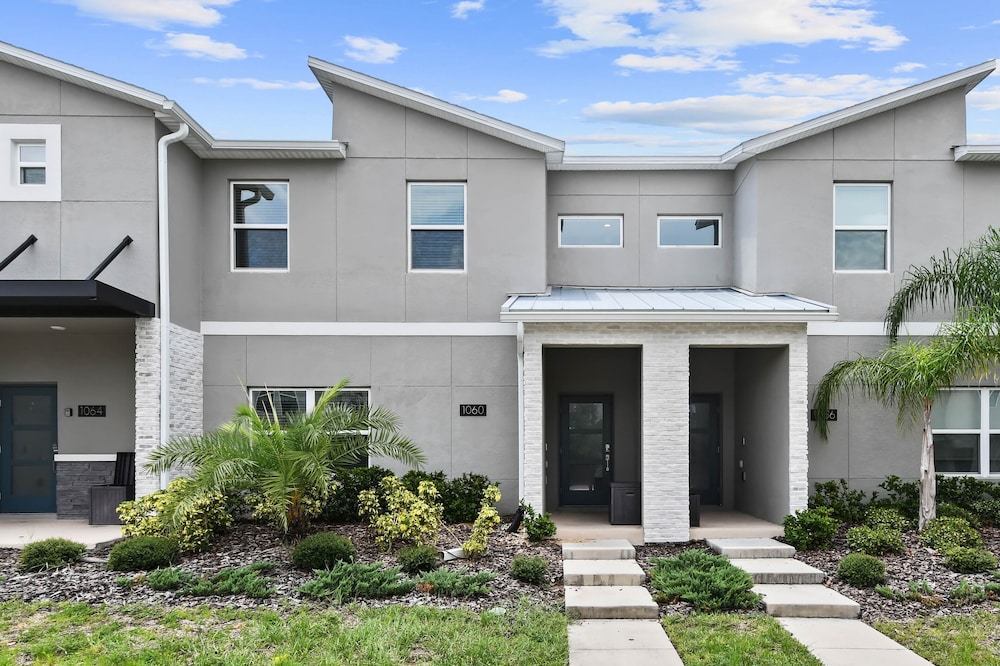 Cozy Family Retreat With Pool Near Disney World