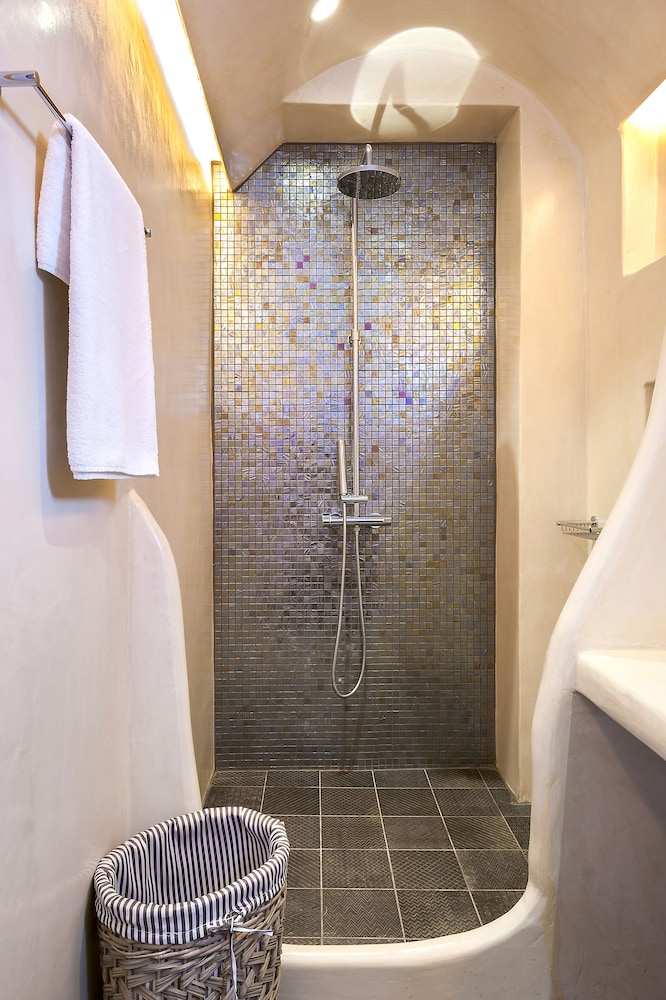 Santorini Secret Premium