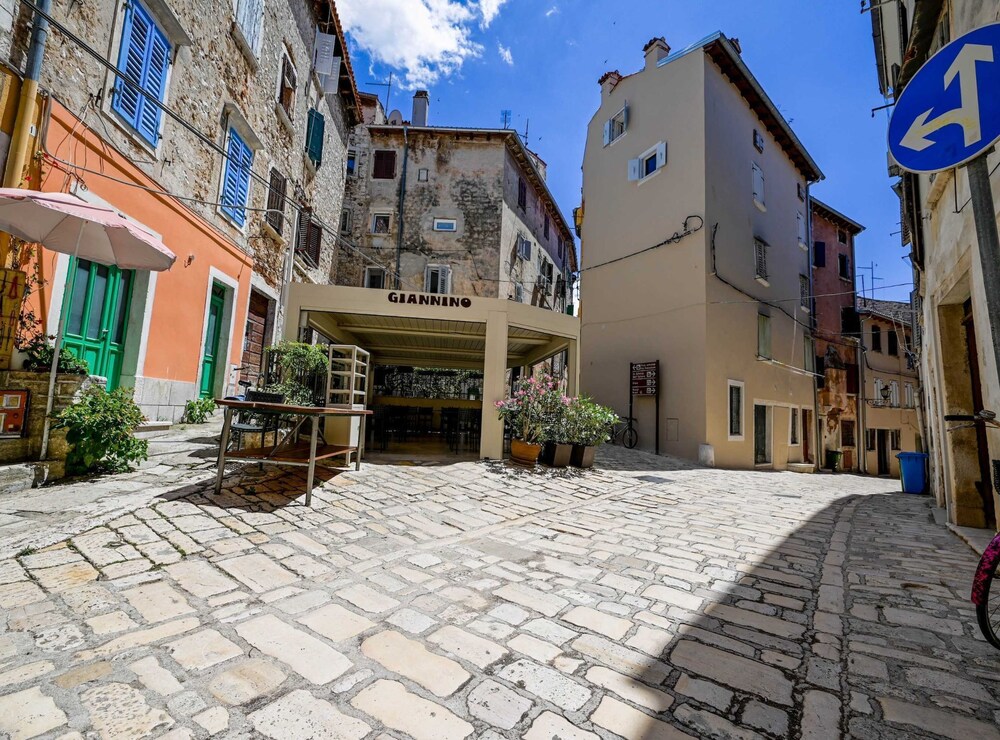 Snug and Stylish Downtown Rovinj Apartment