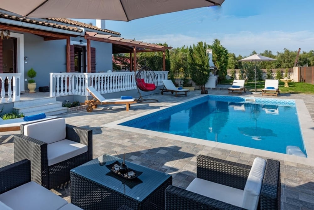Villa Rose With Private Pool photo 5