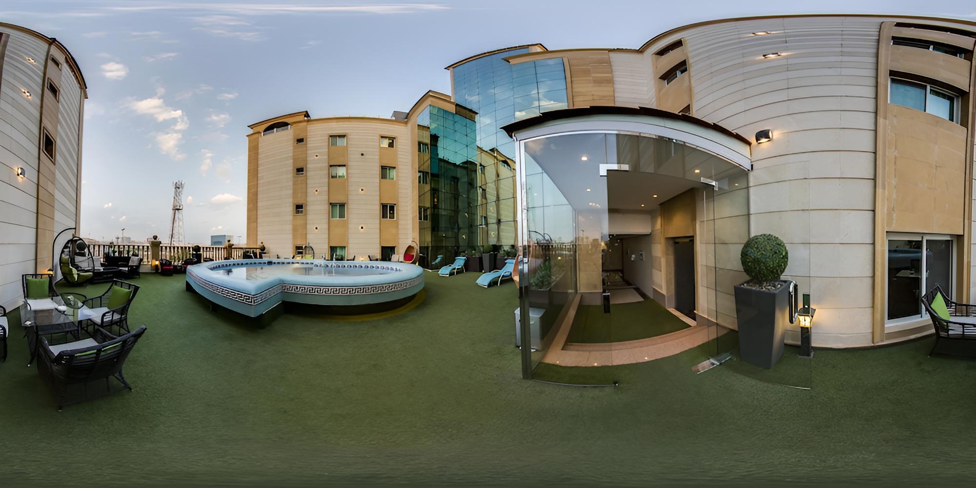 Grand Park Hotel