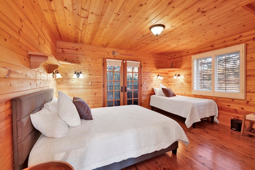 High-top Lakeview Chateau #2520