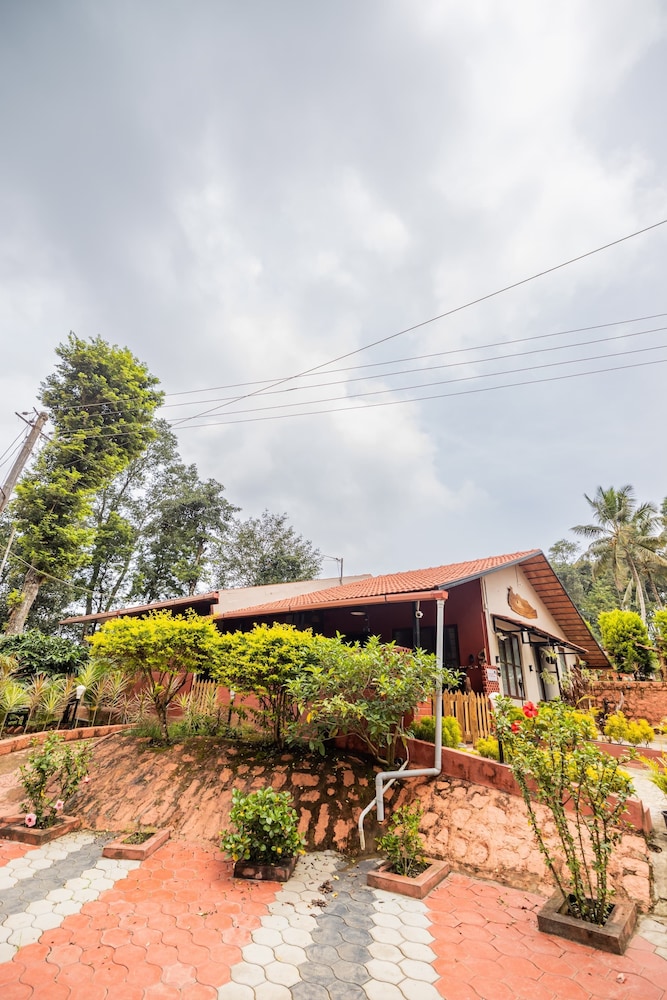 Twisted Tree Cottages Coorg
